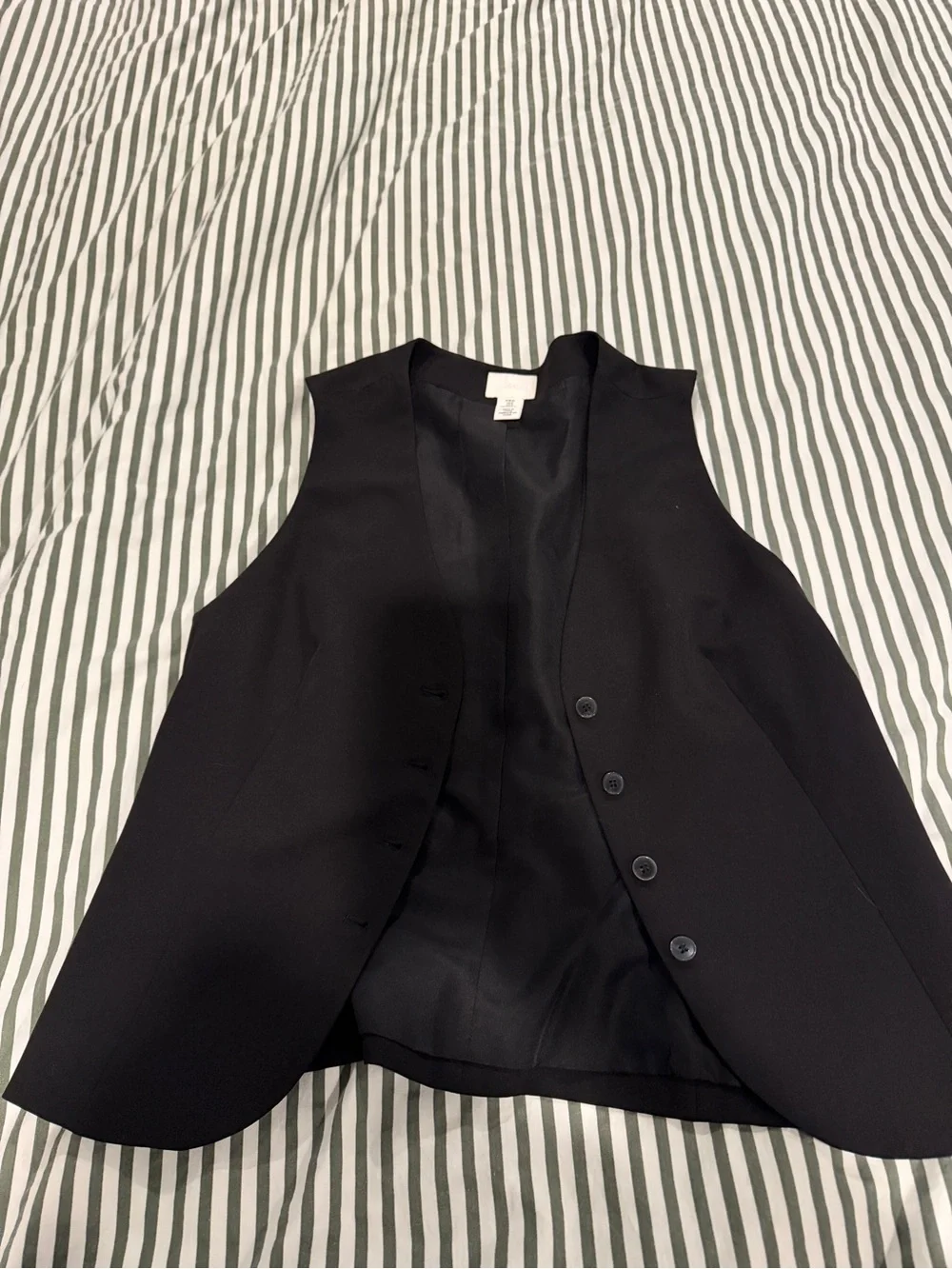 H&M Black Tailored Vest with V-Neck - Picture 4 of 5